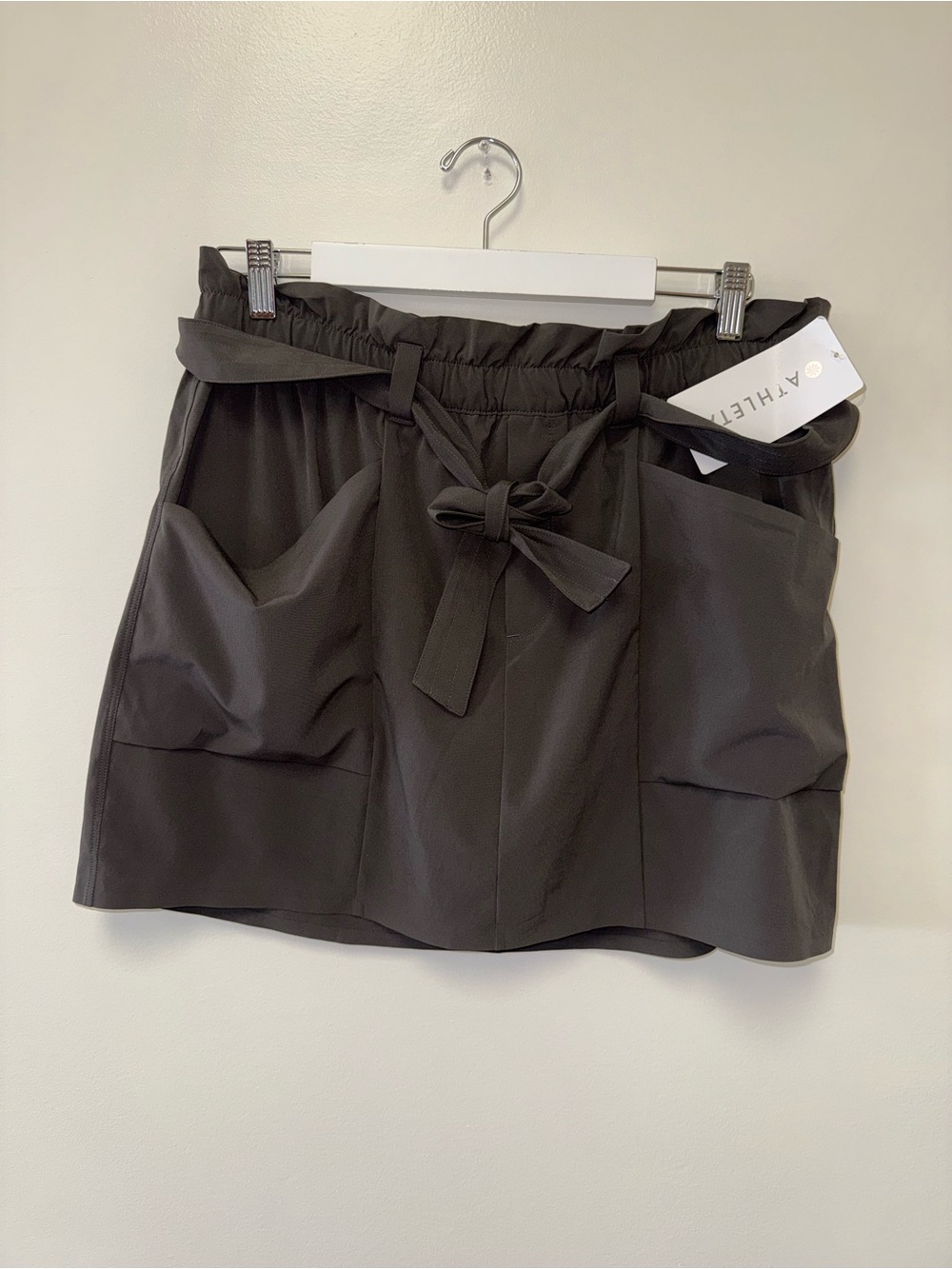 NWT Athleta (12) Brand New Dark Green Skyline Skort
